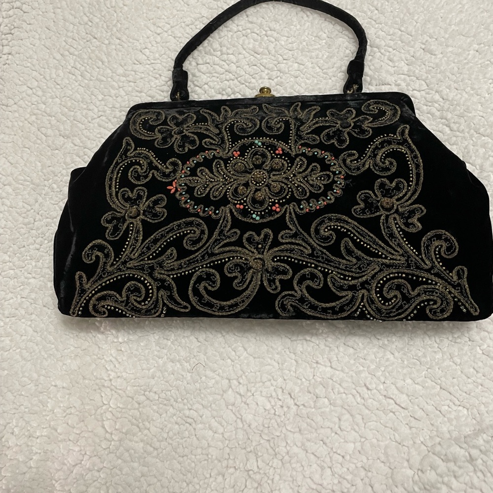 Soure of New York vintage velvet embroidered beaded purse.